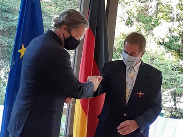 Otorgamiento de la Orden del Mérito de la República Federal de Alemania a Ricardo Hirsch