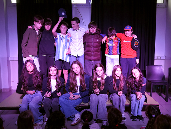 Encuentro teatral entre niveles